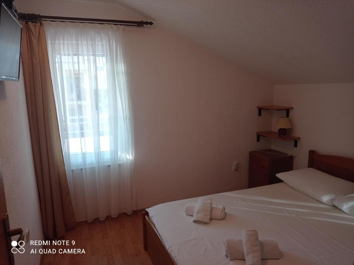 Apartments Mihovil Omiš Εξωτερικό φωτογραφία