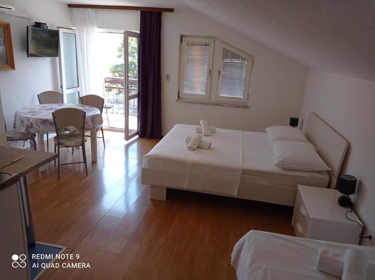 Apartments Mihovil Omiš Εξωτερικό φωτογραφία