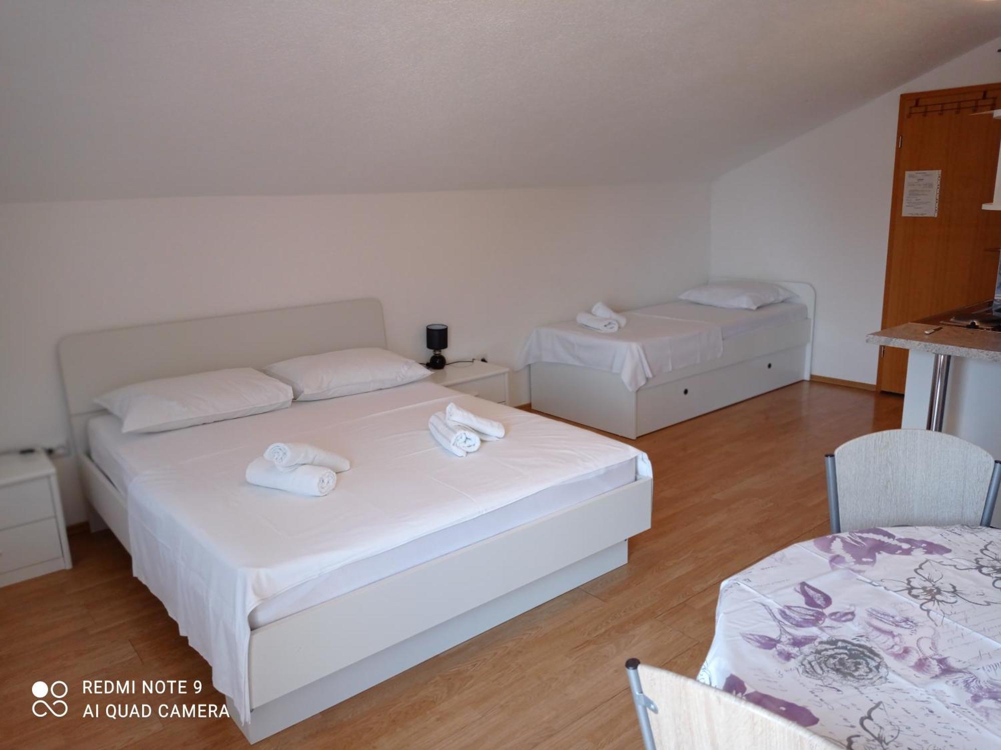 Apartments Mihovil Omiš Δωμάτιο φωτογραφία