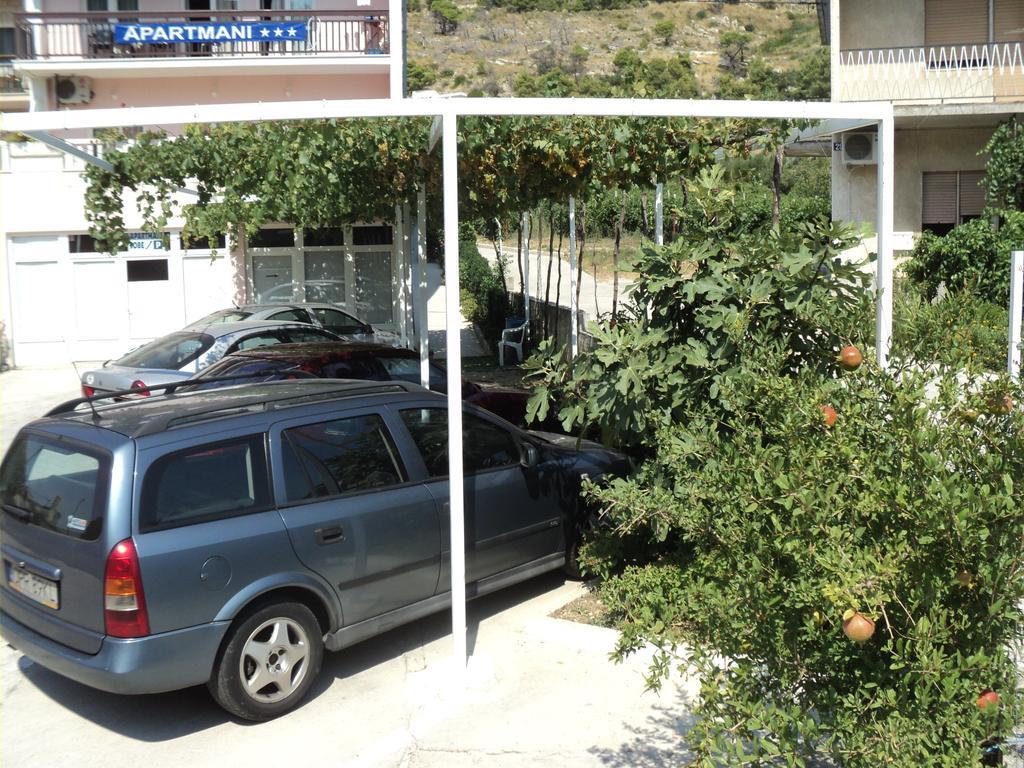 Apartments Mihovil Omiš Εξωτερικό φωτογραφία